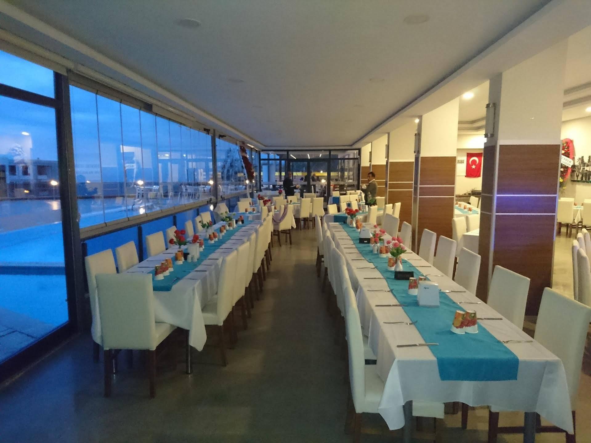 Comfort Ada Class Hotel Kusadası Esterno foto